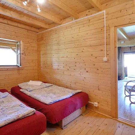 Drewniany Dom Z Pieknym Ogrodem Ferienhaus