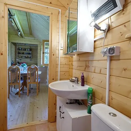 Ferienhaus Drewniany Dom Z Pieknym Ogrodem *