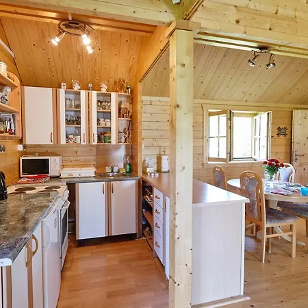 Drewniany Dom Z Pieknym Ogrodem Ferienhaus *