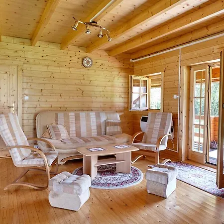 Ferienhaus Drewniany Dom Z Pieknym Ogrodem Salzberg