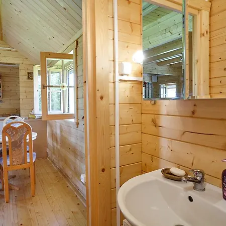Ferienhaus Drewniany Dom Z Pieknym Ogrodem *